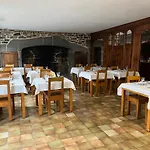 Szálloda Gite-auberge Du Pont De Lanau Neuvéglise