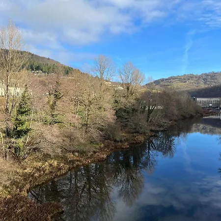 Hotell Gite-auberge Du Pont De Lanau