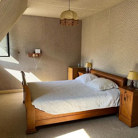 Gite-auberge Du Pont De Lanau Neuvéglise