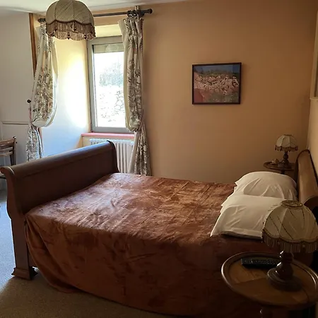 Hotell Gite-auberge Du Pont De Lanau