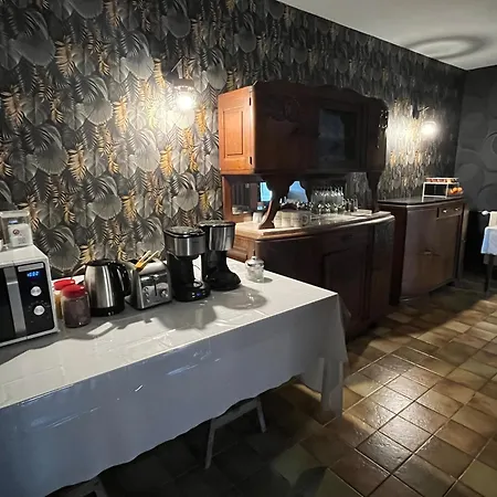 Hotel Gite-auberge Du Pont De Lanau Neuveglise
